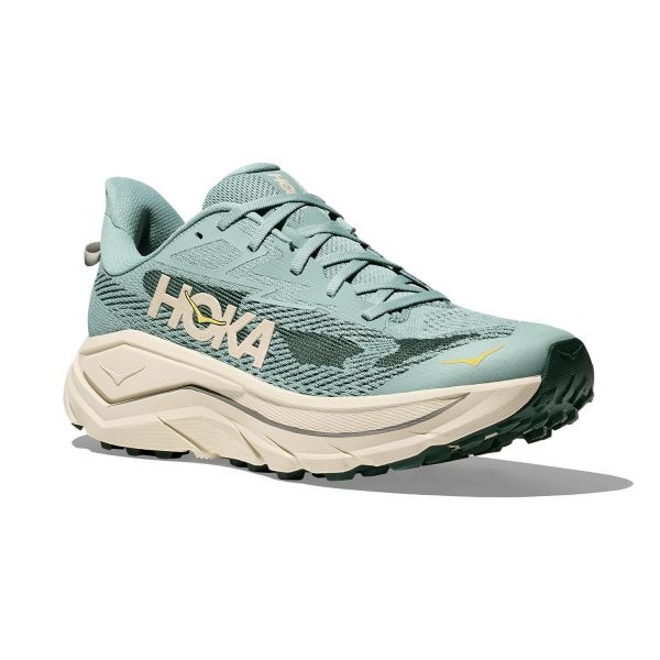 M Hoka Challenger 8